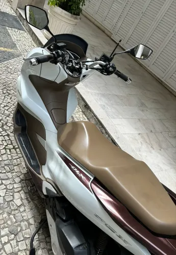 PCX DLX Branca 2020