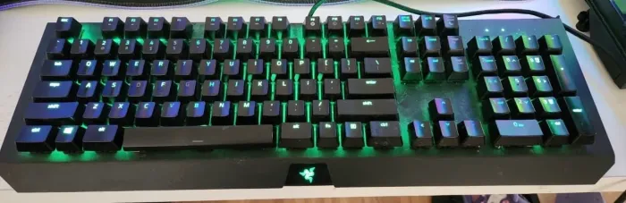 Teclado Razer Blackwidow x ultimate RZ03-0176 - Switch Blue R$300