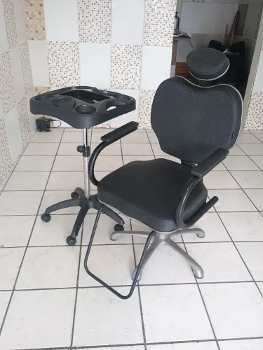 Kit salão de beleza completo ( vai com espelho e prateleiras).