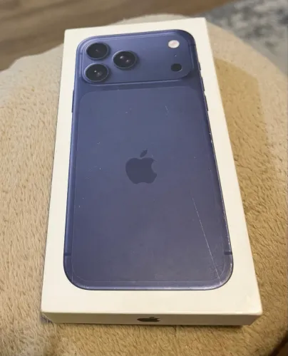 iPhone 17 Pro Max - 256 GB - Azul (novo)