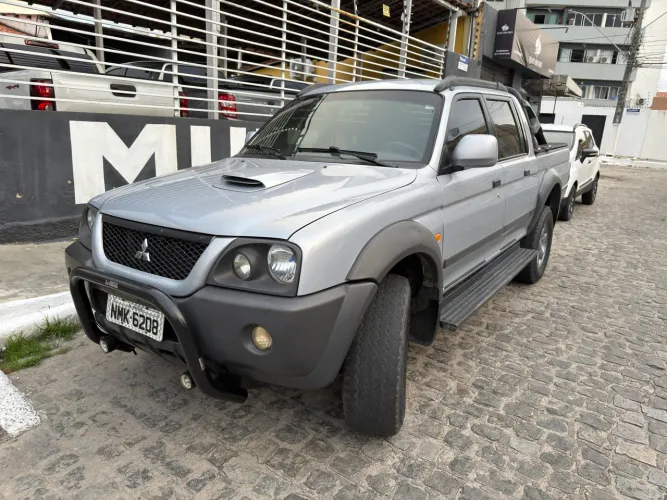 Mitsubishi L200 Outdoor GLS 2.5 4X4 CD TDI Diesel 2012