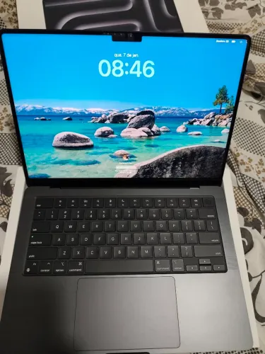 MacBook M4 Pro apenas ativado na garantia 