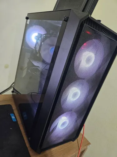 ? PC GAMER POTENTE - RYZEN 7 5700X + RTX 4060 Ti 8GB