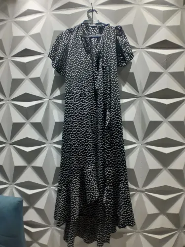 Vestido preto lovito tamanho M