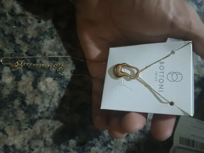 Colar feminino banhado a ouro
