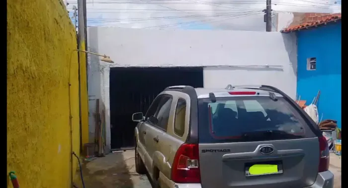 Zélia Barbosa, Vende-se casa, ótima localização