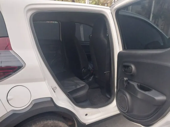 Fiat Mobi Like 1.0 Fire Flex 5P. 2024