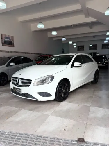 Mercedes-Benz Classe A 200 1.6 TB 16V Style 156cv Aut. 2014