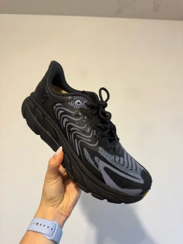 Hoka Clifton LS Preto Novo