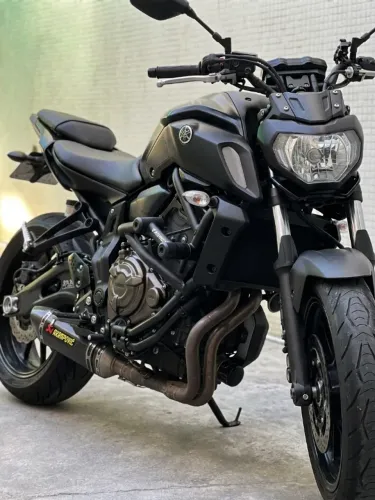 Yamaha MT-07 689c C/abs 2024 C/13.600 km impecável doc ok