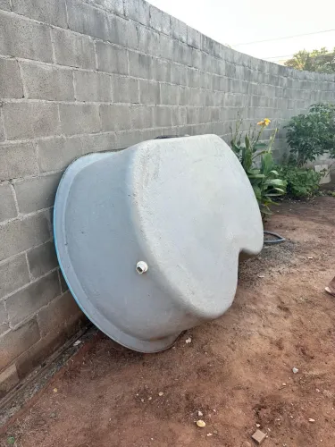 Piscina de fibra de 1000 litros