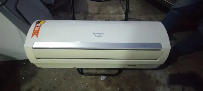 Split Springer Midea 12btus