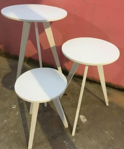 Trio de mesinhas decorativas