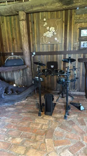 Bateria eletrônica Michael Dmx270 c/bumbo 