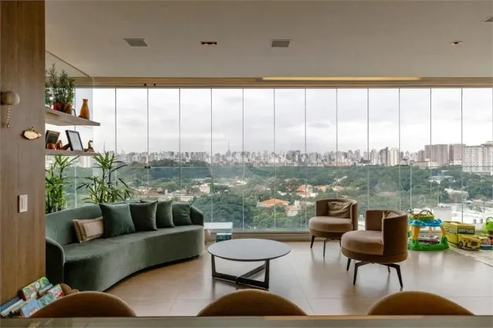 Apartamento com 3 quartos à venda ou para locação em Moema - SP