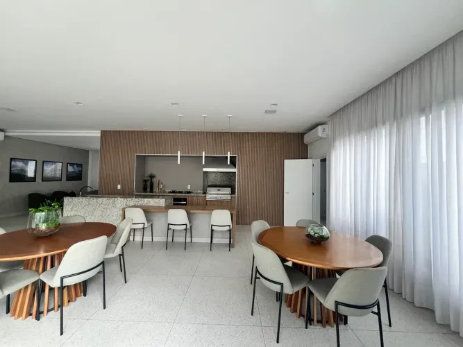 Apartemento para locação, 87mtrs2, 3 dormitórios sendo 1 suíte, 2 vagas cobertas, varanda