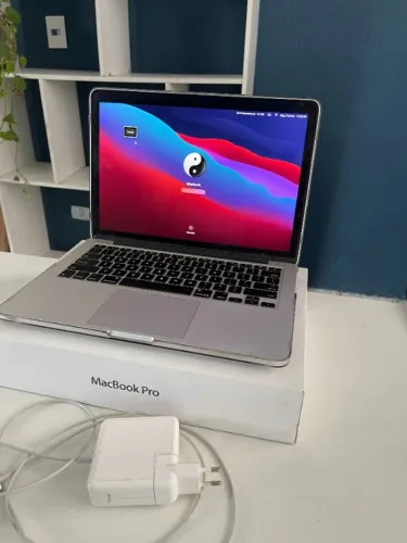 Mackbook Pro Retina 2013 8Gb i5 com caixa e cabos originais