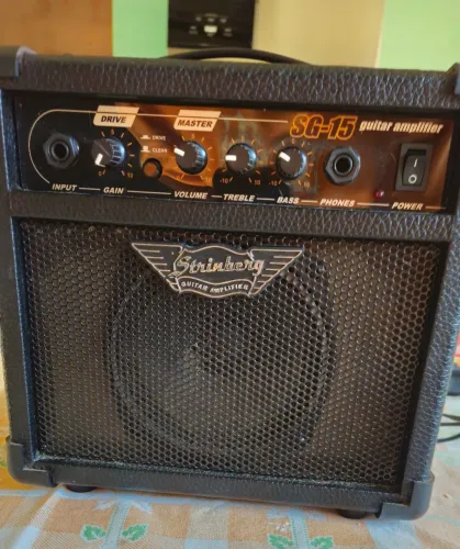 Amplificador Strinberg SG-15 para Guitarra