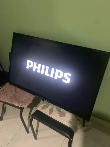 Tv LED PHILIPS 46 polegadas funcionando perfeitamente não é smart