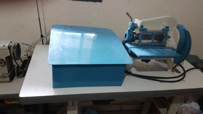 Maquina de cortar cinto
