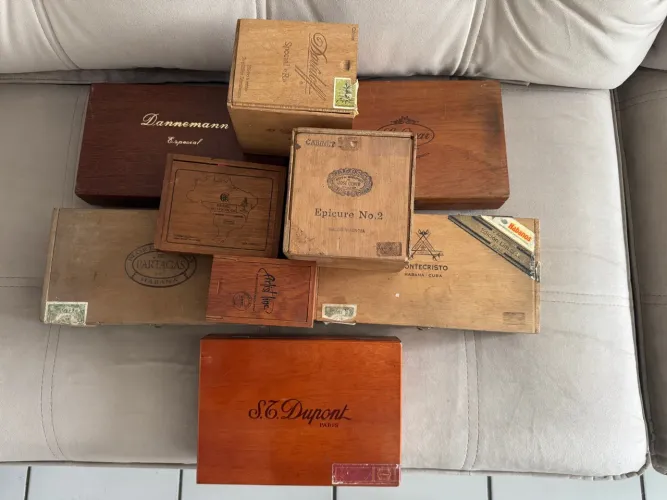 Caixas de charutos vazia vintage (Antiguidade)