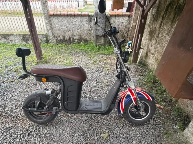 vende- se scooter elétrica