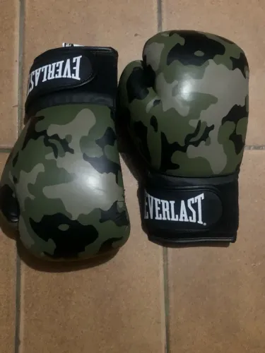 Luva de Boxe Everlast Spark 10 Oz Camuflada Militar - Nova