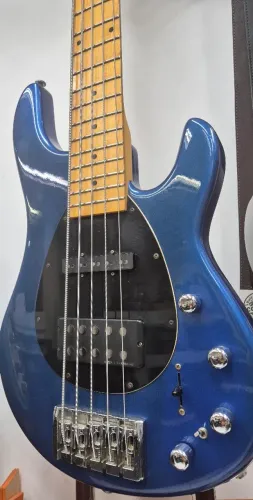 Baixo S.Martyn Modelo Music Man V HS