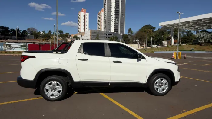 Fiat Toro Endurance 1.8 16V Flex Mec. 2021