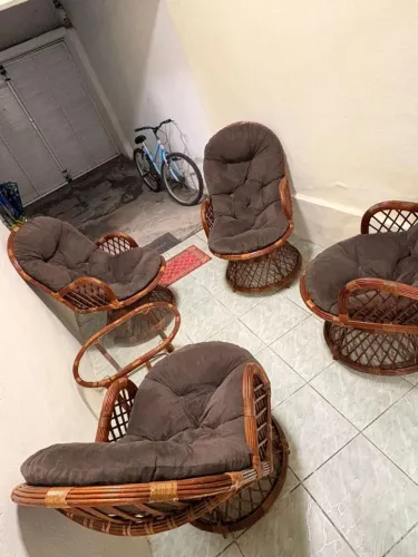 Cadeiras de varandas ou áreas de visitas