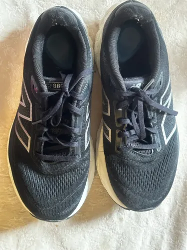 Tênis New balance fresh foam X880 v14