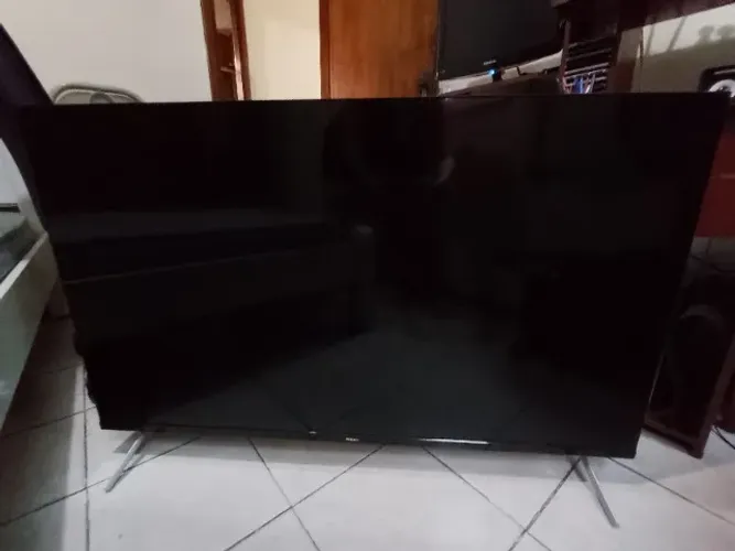 Tv Philips 50" com defeito
