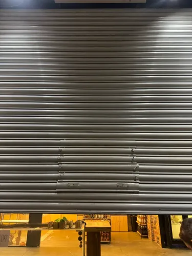 Porta de ferro automática 