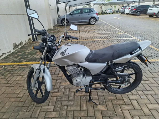 Honda CG 150 Titan ES 2006/2007 - Prata (Partida Elétrica e Rodas de Liga)