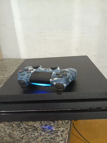 PS4 pro 1t 