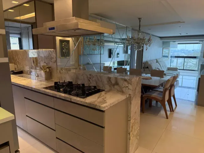 Apartamento para aluguel tem 77 metros quadrados com 2 quartos em Cajuru - Curitiba - Para