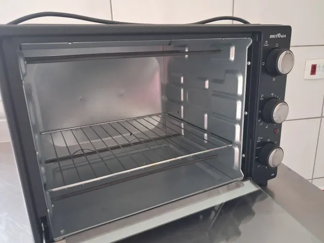 Forno eletrico Britânia