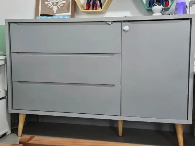 Cômoda Retrô Cinza - 3 Gavetas + 1 Porta