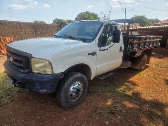 F.4000/07/08 carroceria nova ou chassis