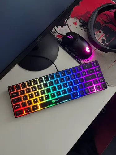 TECLADO 60% E MOUSE GAMER