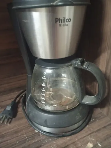 Cafeteira no estado (para retirada de peças) - R$ 20! ?
