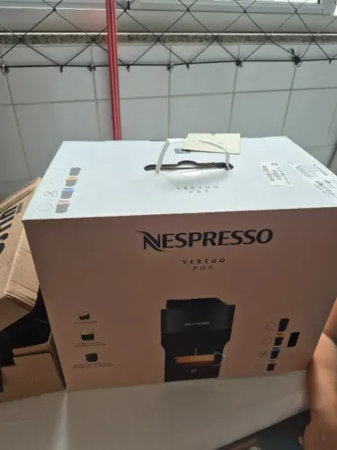 Cafeteira expresso nespresso virtuosa pop azul 220v