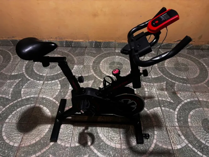Bicicleta spinning ergometrica