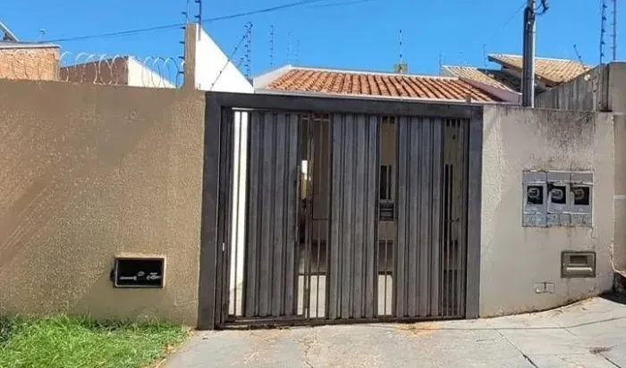 Casa 2 Quartos e Área Gourmet no Jd. Panorama