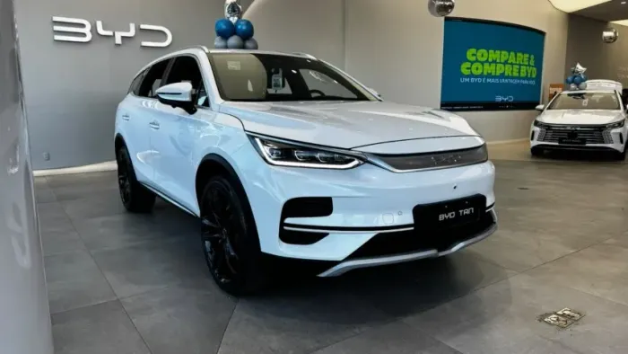 BYD Tan EV 4X4 (elétrico) 2025
