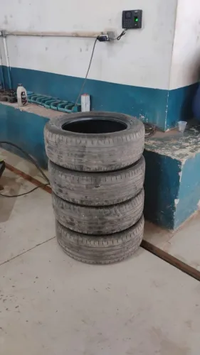 Vende-se Pneu Aro16 205/55 Goodyear