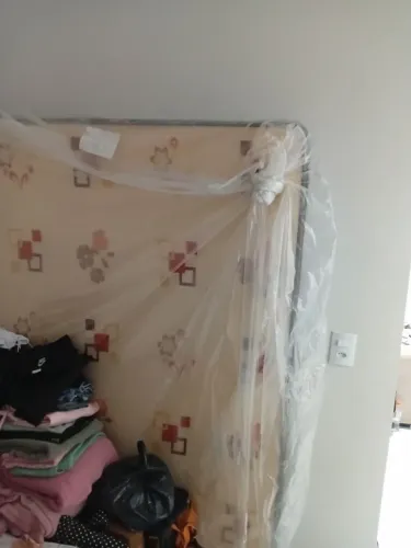 COLCHÃO DE CASAL E UM COLCHÃO DE SOLTEIRO 