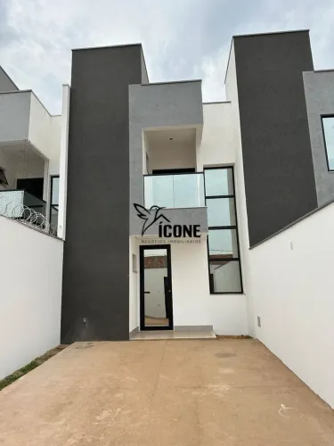 SOBRADO A VENDA BAIRRO NOVO MUNDO