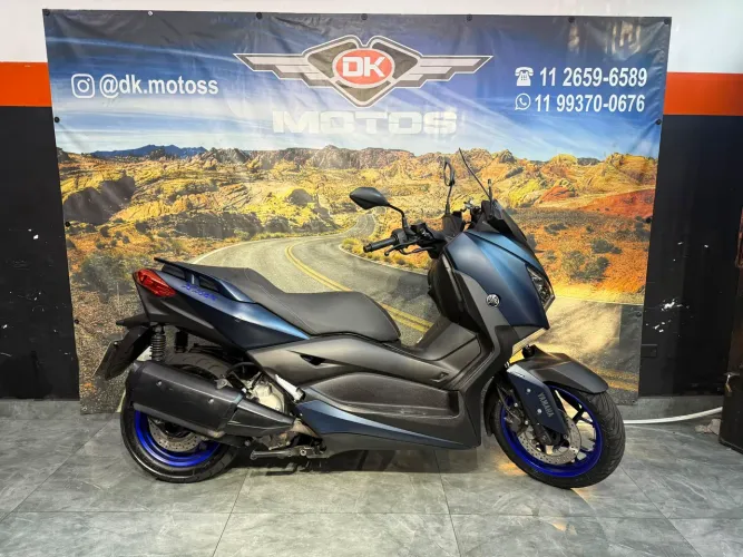 YAMAHA XMAX 250 2024 AZUL