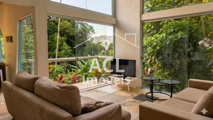 Sertão de Camburi | Refúgio natural com rio nos fundos | 3.800 m² de terreno | Valor abaix
